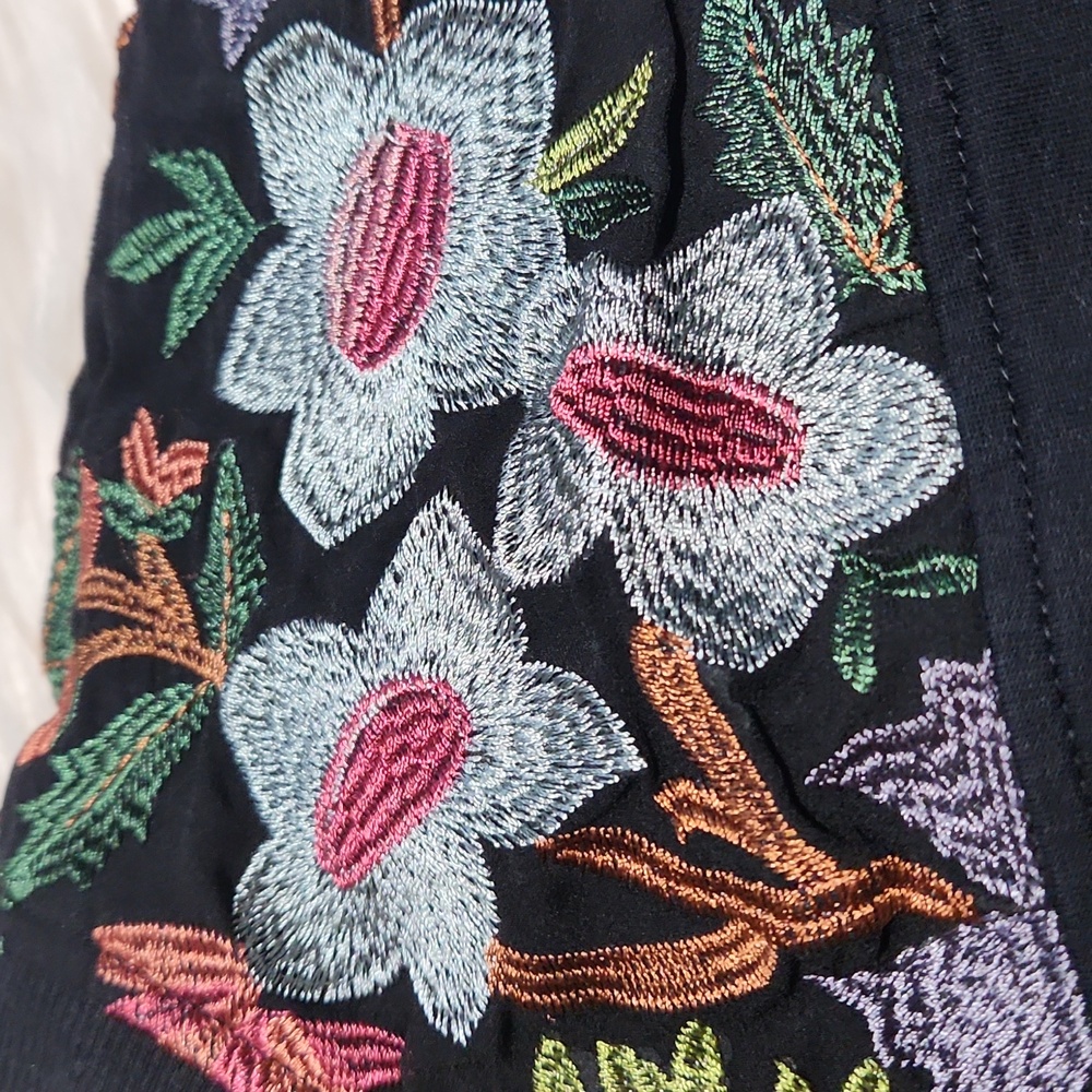 EUC Anthropologie Tiny Petites Embroidered Pheonix Shirt- XSP - Picture 8 of 12